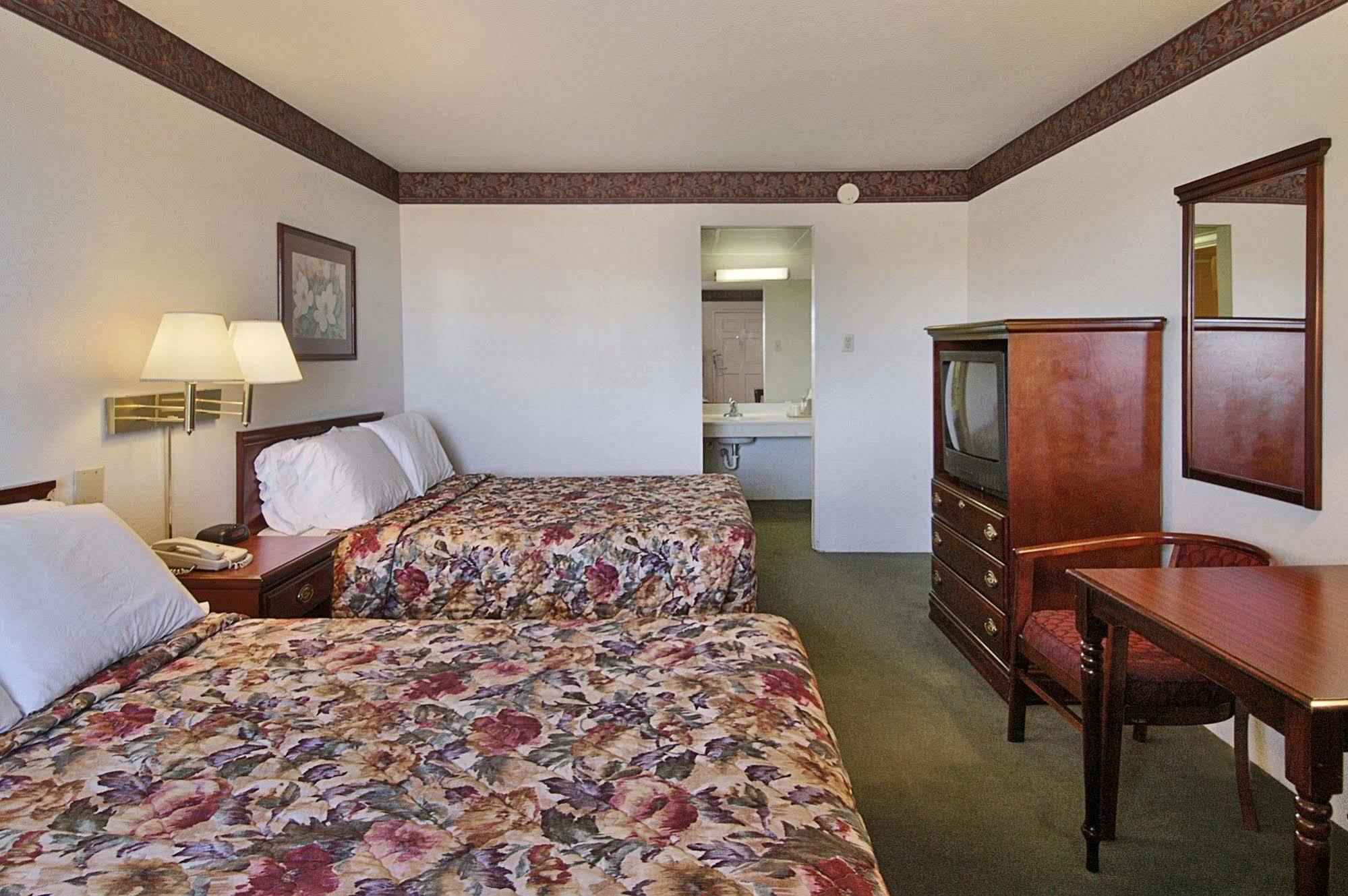 Days Inn Lubbock Texas Tech University エクステリア 写真